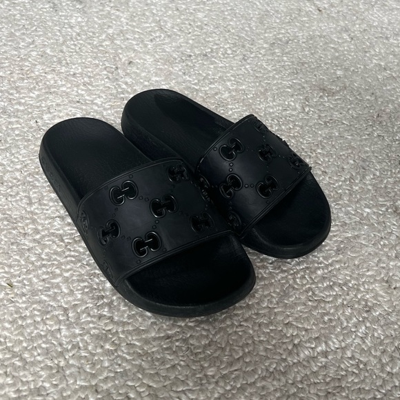 Gucci Slides - Picture 3 of 5